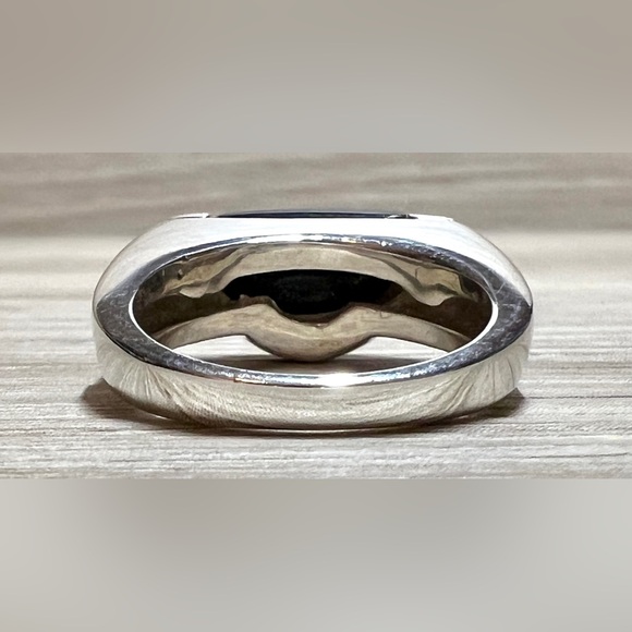 Vintage Designer Signed Movado Sterling Silver Onyx Radius Ring, Size 5.5 - Picture 4 of 10